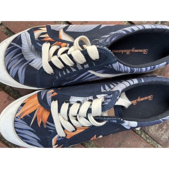 Tommy Bahama Canvas Sneaker Cove Island Blue Floral Size 8 - Picture 6 of 8